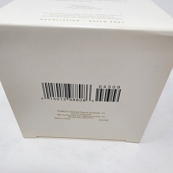 Hallmark Peanuts Ornament Ringing in Christmas 2007 Magic Wind-up Movement Choir - Picture 12 of 12